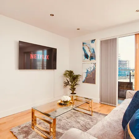 King Deluxe Large Balcony& Free Parking! Apartament