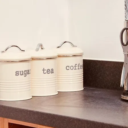 King Deluxe Large Balcony& Free Parking! Apartment *