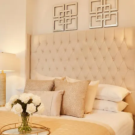 King Deluxe Large Balcony& Free Parking! Apartamento *