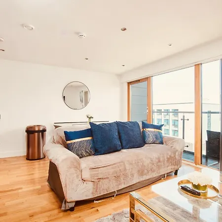 King Deluxe Large Balcony& Free Parking! Apartamento