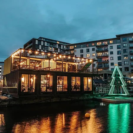 Apartament King Deluxe Large Balcony& Free Parking! *