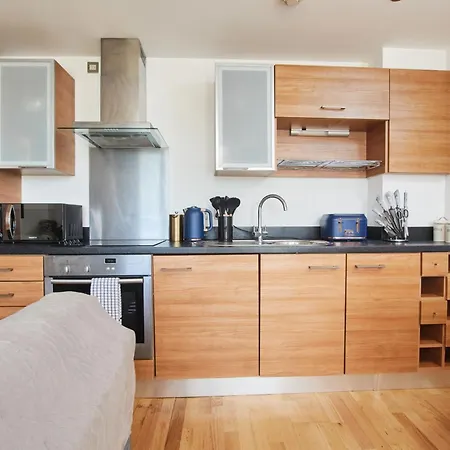 King Deluxe Large Balcony& Free Parking! *